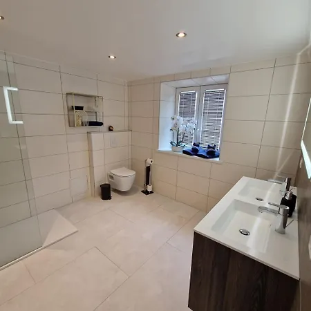 Gasthof D'hotes Chez Linda Stephane Le Passe Compose